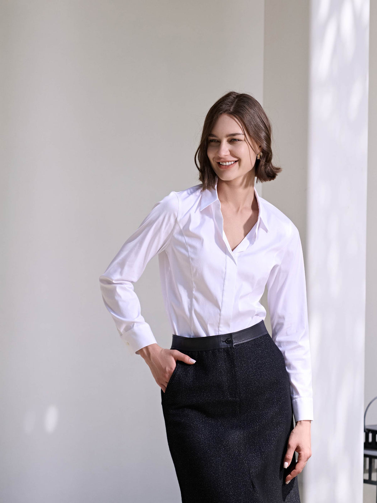 ISABEL FITTED STRETCH COTTON BLOUSE