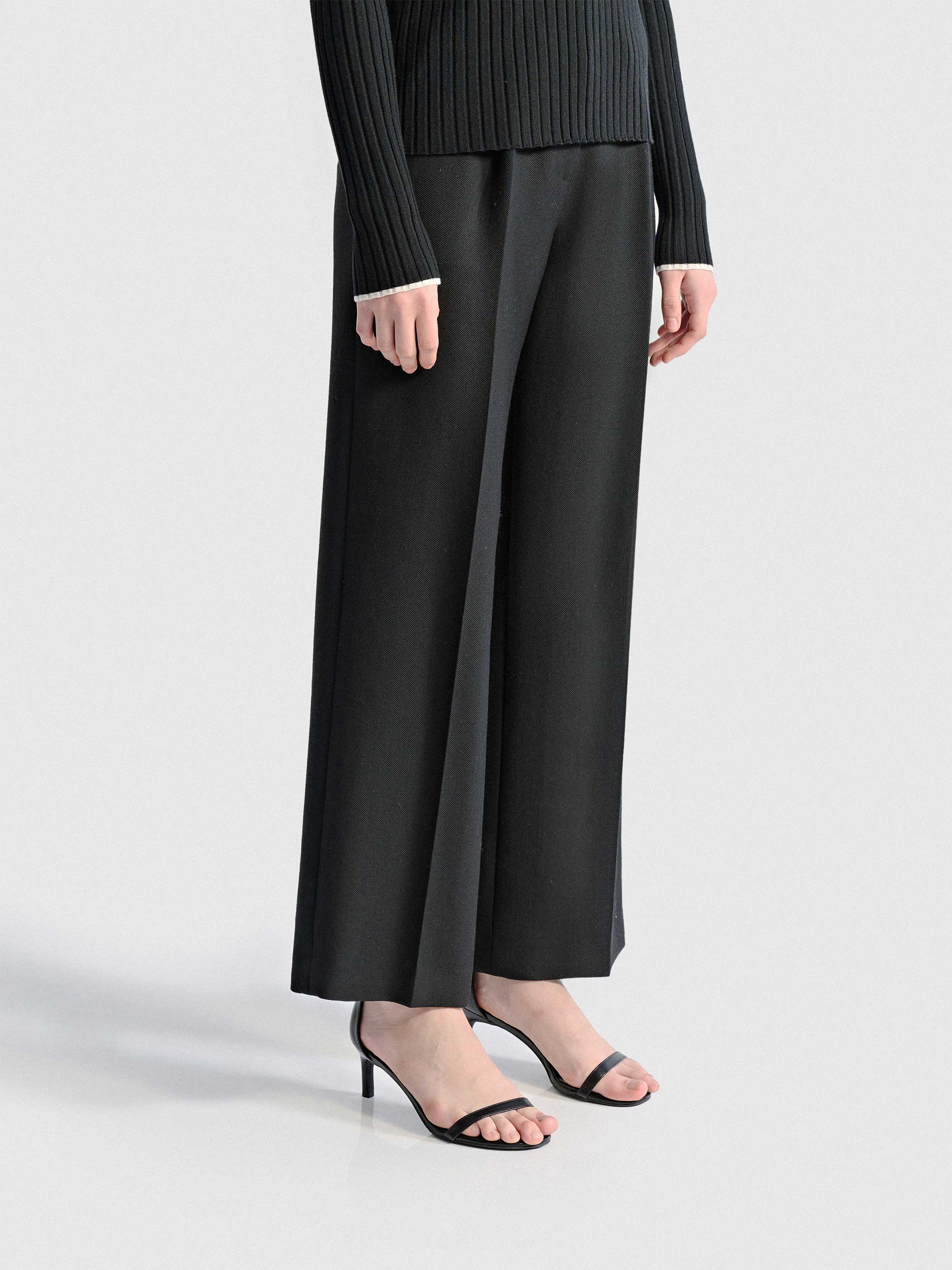 ゼニス新作モデル Designer Seraphine Twill Wool Straight Suit Pants in Black パンツ